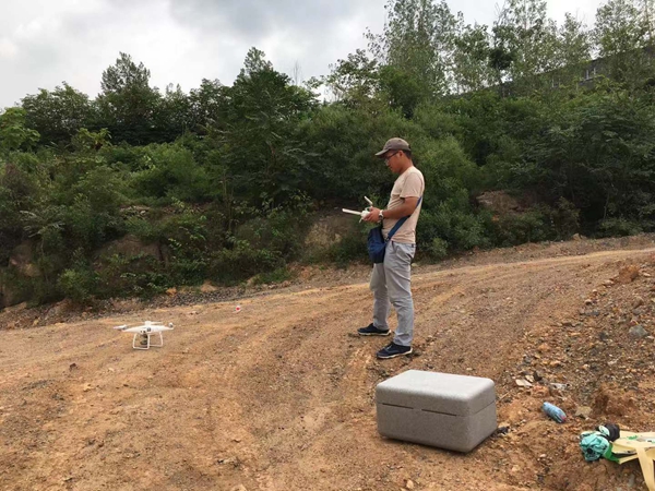 鞏義市礦山地質(zhì)環(huán)境治理與土地復墾規(guī)劃設計項目野外調(diào)查.jpg