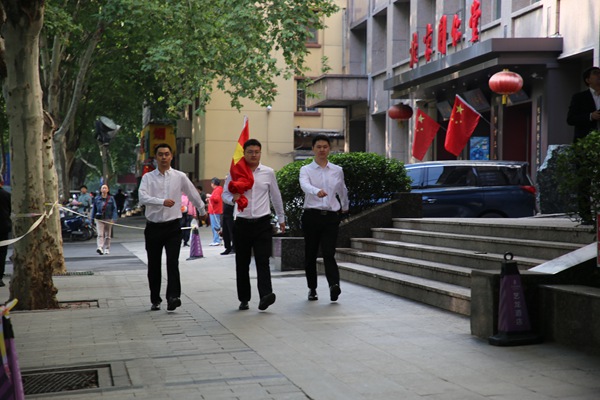 國(guó)旗手進(jìn)場(chǎng)_副本.jpg